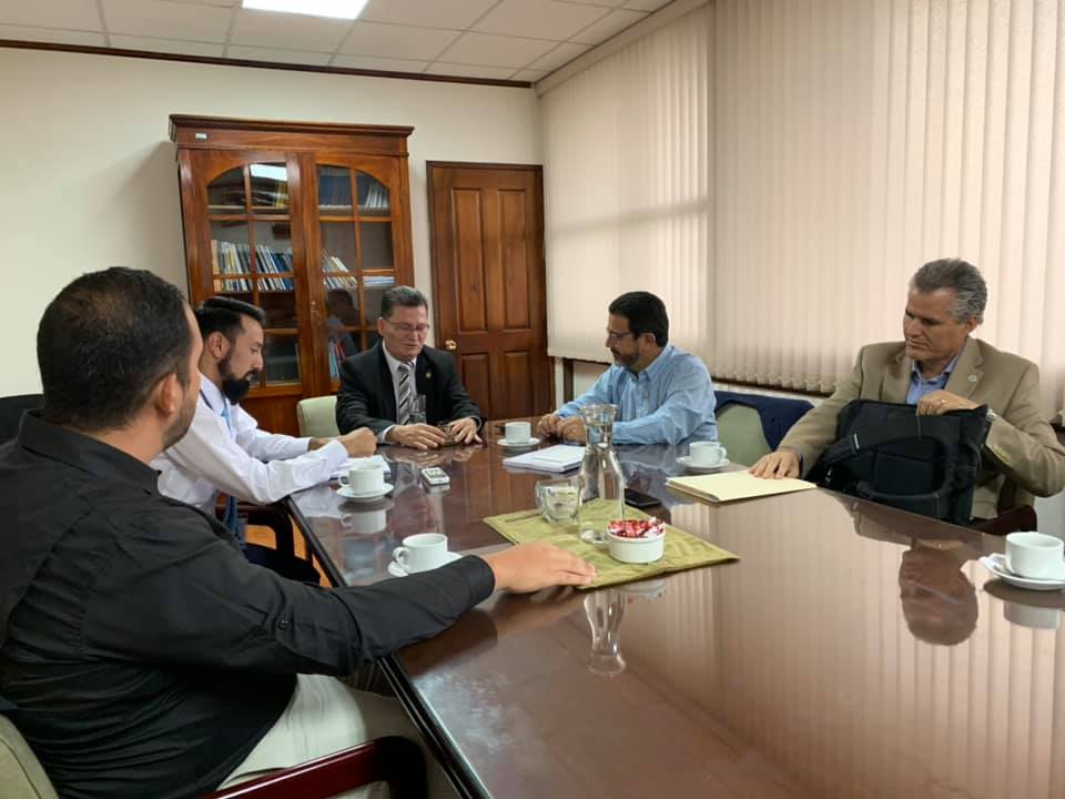 Reunión con Gobierno Central